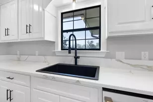 622 Paradise Ranch Rd, Fredericksburg, TX 78624 - Photo 17