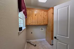2150 Hedgestone, Fredericksburg, TX 78624 - Photo 13