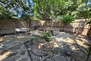2150 Hedgestone, Fredericksburg, TX 78624 - Photo 17