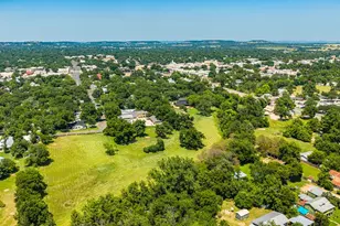 311 S Crockett St, Fredericksburg, TX 78624 - Photo 65