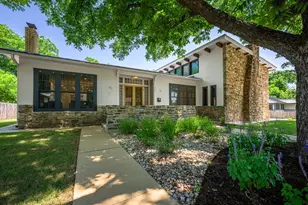 311 S Crockett St, Fredericksburg, TX 78624 - Photo 1