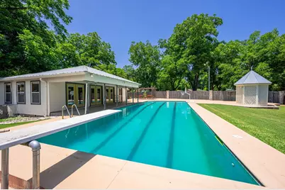 311 S Crockett St, Fredericksburg, TX 78624 - Photo 51