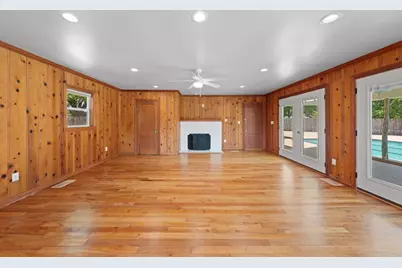 311 S Crockett St, Fredericksburg, TX 78624 - Photo 47