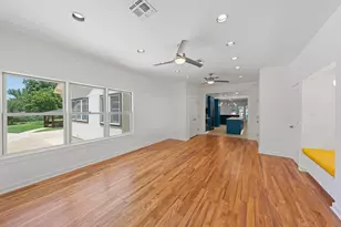 311 S Crockett St, Fredericksburg, TX 78624 - Photo 21