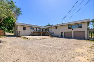 1009 W Main St, Kerrville, TX 78028 - Photo 49
