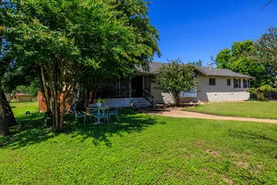 1009 W Main St, Kerrville, TX 78028 - Photo 45