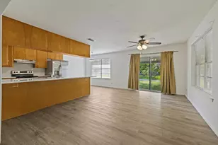 114 N Crestwood Dr, Fredericksburg, TX 78624 - Photo 9