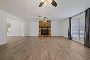 114 N Crestwood Dr, Fredericksburg, TX 78624 - Photo 7