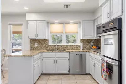 34 Canyon Ridge View, Kerrville, TX 78028 - Photo 17