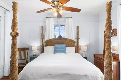 307 S Creek St, Fredericksburg, TX 78624 - Photo 15