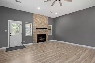 5078 Friedrich Rd, Fredericksburg, TX 78624 - Photo 5