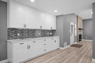 5078 Friedrich Rd, Fredericksburg, TX 78624 - Photo 11