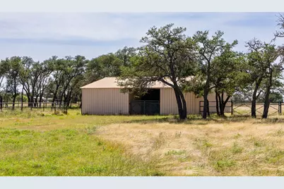 5078 Friedrich Rd, Fredericksburg, TX 78624 - Photo 27