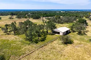 5078 Friedrich Rd, Fredericksburg, TX 78624 - Photo 37