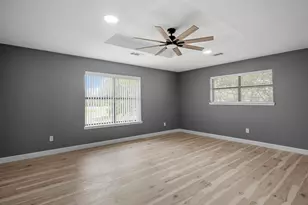 5078 Friedrich Rd, Fredericksburg, TX 78624 - Photo 17