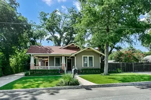 404 N Pecan St, Fredericksburg, TX 78624 - Photo 1