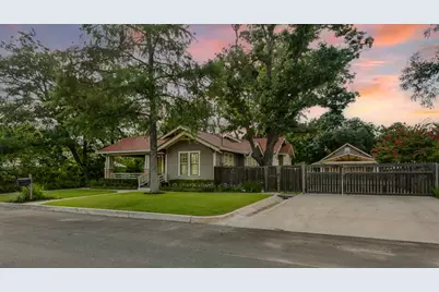 404 N Pecan St, Fredericksburg, TX 78624 - Photo 31