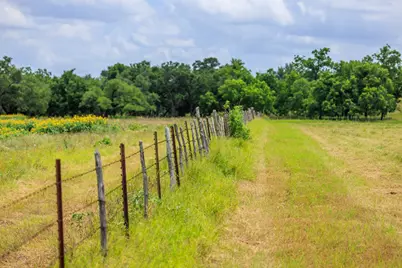 1670 Fm 2093, Fredericksburg, TX 78624 - Photo 45