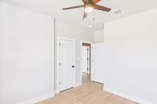 110 Parlin Ln, Fredericksburg, TX 78624 - Photo 15