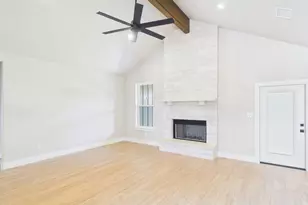 110 Parlin Ln, Fredericksburg, TX 78624 - Photo 7