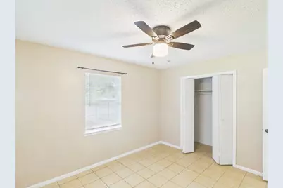 328 Glenmoor Dr, Fredericksburg, TX 78624 - Photo 15