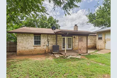 328 Glenmoor Dr, Fredericksburg, TX 78624 - Photo 25