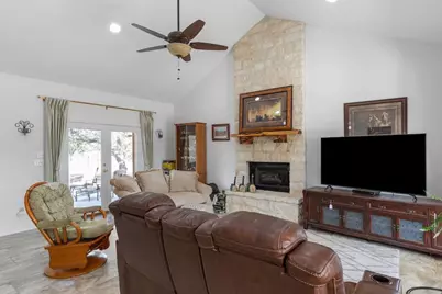 2747 Lower Crabapple Rd, Fredericksburg, TX 78624 - Photo 9