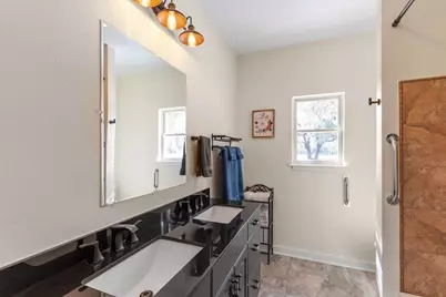2747 Lower Crabapple Rd, Fredericksburg, TX 78624 - Photo 27