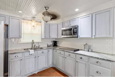208 W Schubert St, Fredericksburg, TX 78624 - Photo 41