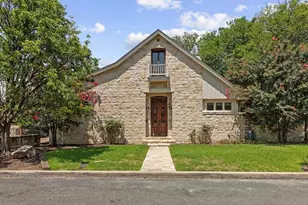 208 W Schubert St, Fredericksburg, TX 78624 - Photo 1
