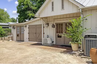 208 W Schubert St, Fredericksburg, TX 78624 - Photo 29