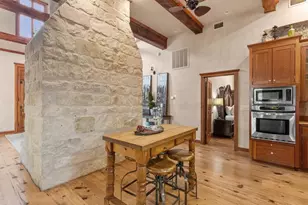 208 W Schubert St, Fredericksburg, TX 78624 - Photo 17