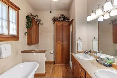 208 W Schubert St, Fredericksburg, TX 78624 - Photo 23