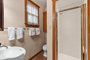 208 W Schubert St, Fredericksburg, TX 78624 - Photo 21