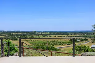 20 N Spies Ridge Dr, Fredericksburg, TX 78624 - Photo 9