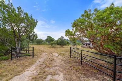 2126 Hidden Valley Ranch Rd, Johnson City, TX 78636 - Photo 35