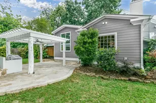 414 E Schubert St, Fredericksburg, TX 78624 - Photo 33