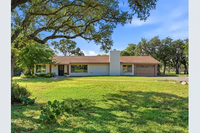 136 Royal Oaks Loop, Kerrville, TX 78028 - Photo 3
