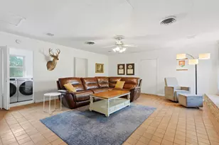 136 Royal Oaks Loop, Kerrville, TX 78028 - Photo 9