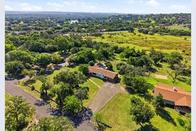 136 Royal Oaks Loop, Kerrville, TX 78028 - Photo 35