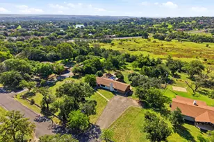 136 Royal Oaks Loop, Kerrville, TX 78028 - Photo 35