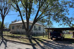 516 Silver Maple, Fredericksburg, TX 78624 - Photo 3