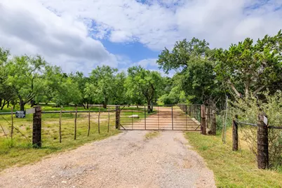 4995 Ranch Rd 648, Fredericksburg, TX 78624 - Photo 43