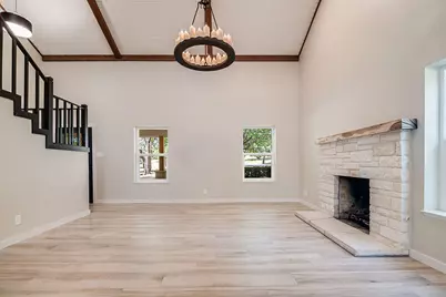 146 Hillside Dr, Fredericksburg, TX 78624 - Photo 9