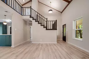 146 Hillside Dr, Fredericksburg, TX 78624 - Photo 11
