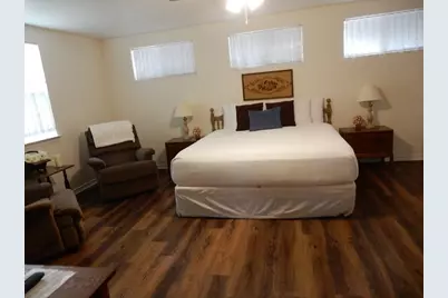 1006 E Highway St, Fredericksburg, TX 78624 - Photo 21