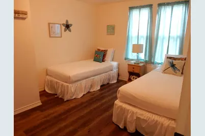 1006 E Highway St, Fredericksburg, TX 78624 - Photo 9