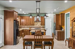 1783 E Axis Circle, Fredericksburg, TX 78624 - Photo 9