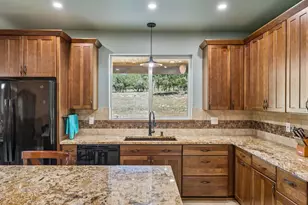 1783 E Axis Circle, Fredericksburg, TX 78624 - Photo 11