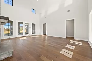 220 Interlaken St, Fredericksburg, TX 78624 - Photo 11